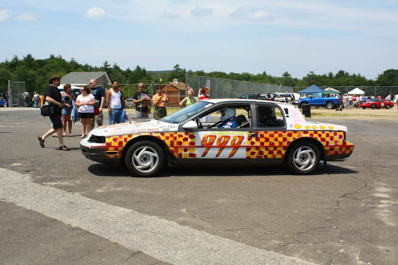 Illustration for article titled The 24 Hours Of LeMons New England 2009 Über Gallery, Part 5